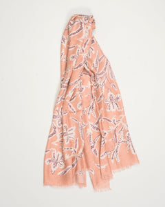 Composition: 64% Viscose 36% Cotton
Article: 2550021
Made in Italy
Size: 75cm x 180cm Altea Viscose &amp; Cotton Scarf / Cipria