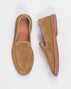 Made in Italy Argentario loafer in Marraca suede with textile profiles.

Leather lining and sockliner. Welt detailing in natural leather and lightweight flexible outsole in rubber.

Height of sole: 1.5 cm. Height of heel: 2.5 cm.

Style: #B9320PEGORH

Color: Marraca 244