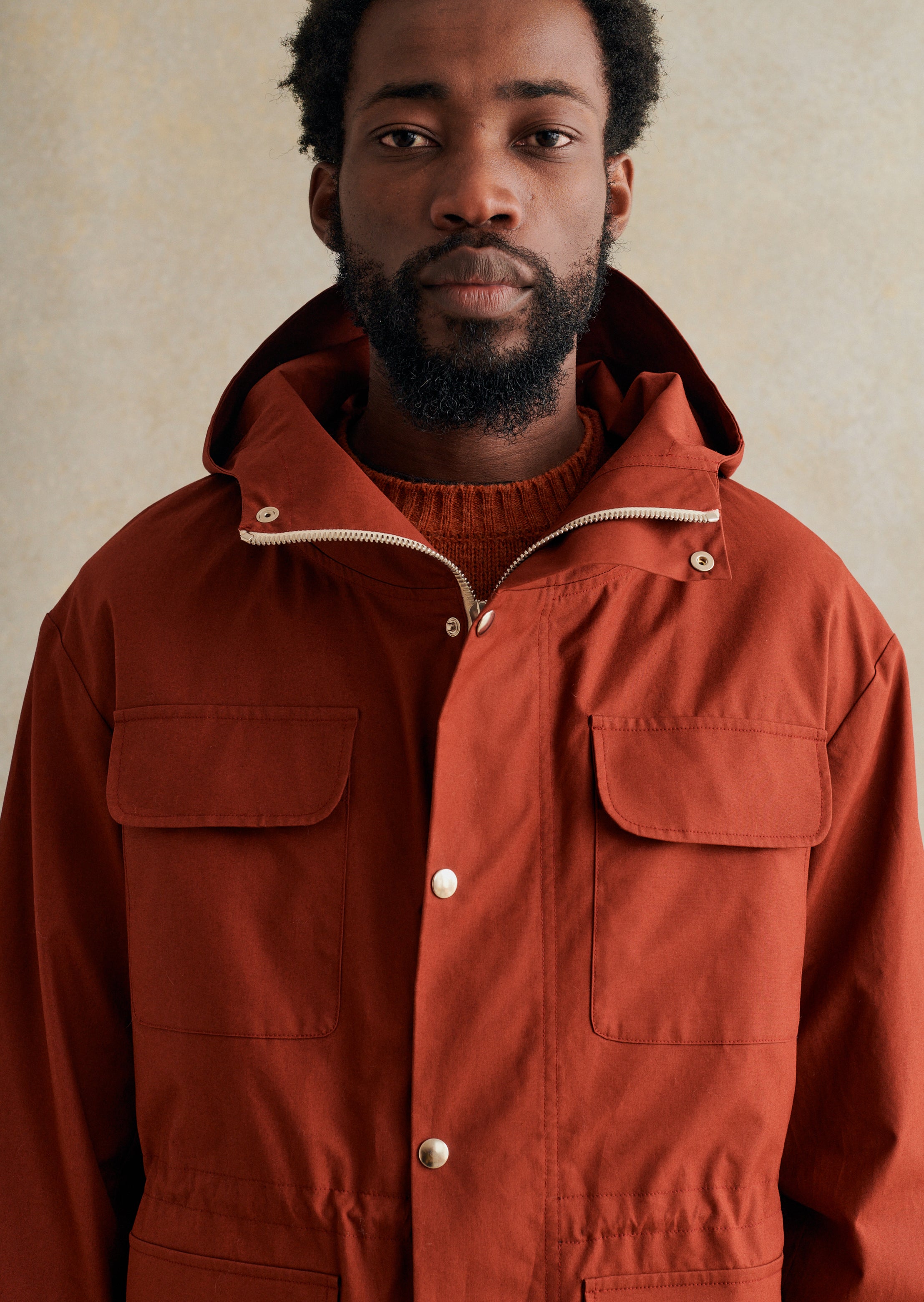 De Bonne Facture Mountain Parka / Brick Red – Vaatturiliike Sauma Oy De Bonne Facture Mountain Parka / Brick Red – Vaatturiliike Sauma Oy