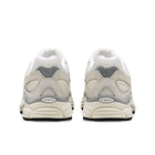 Saucony Originals Progrid Omni 9 Sneakers / White