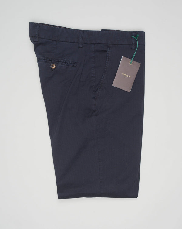 <ul> <li>Composition: 97% Cotton 3% Elastan</li> <li>Article: ol0061x</li> <li>Model: sauma tam-GD</li> <li>Color: Navy</li> <li>Made in Martina Franca, Italy</li> </ul>