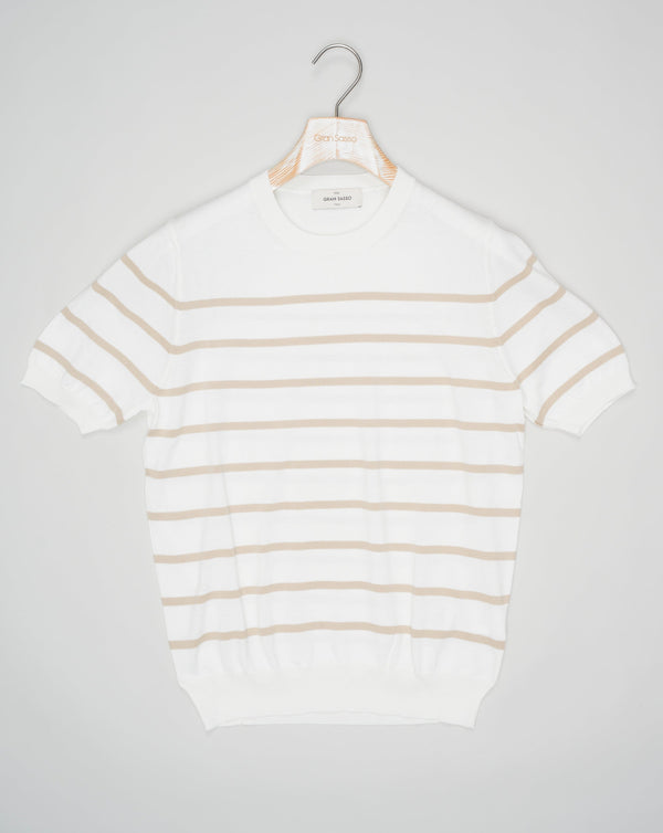 <ul> <li>Composition: 100% Organic Cotton</li> <li>Color: 005 / Off White &amp; Beige</li> <li>Article: 57151 / 18030</li> <li>Made in Italy</li> </ul> Gran Sasso Striped Cotton T-Shirt / Off White