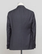 Composition: 100% Super 130's Wool
Farbric: PE0Y16 - 0220 / Grey
Model: Aida
Full Canvas
Made in Soragna, Parma , Italy Caruso Super 130's Wool Suit / Grey