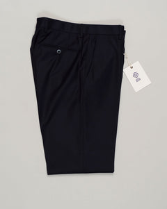 Classic deep navy flannel trousers designed for refined everyday wear. Featuring a patented Comforter waistband for superb comfort and all-day ease. The soft brushed cotton delivers a subtle texture and a reliable drape. Perfect with tailored shirts or casual knitwear, this timeless style transitions seamlessly from the office to the weekend. GTA Moda Flannel Trousers / Navy