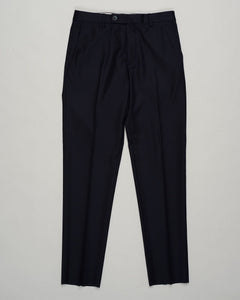 Classic deep navy flannel trousers designed for refined everyday wear. Featuring a patented Comforter waistband for superb comfort and all-day ease. The soft brushed cotton delivers a subtle texture and a reliable drape. Perfect with tailored shirts or casual knitwear, this timeless style transitions seamlessly from the office to the weekend. GTA Moda Flannel Trousers / Navy