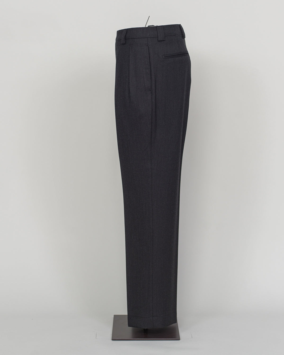 Berwich Pleated Wide Trousers / Black
