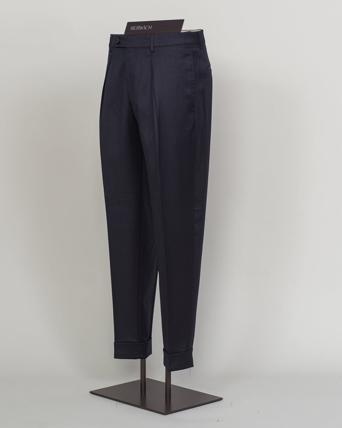 Italian tailoring meets contemporary comfort in these Berwich Chiaia trousers. Crafted from long-staple wool with subtle stretch, they drape with precision while moving with you. Navy provides versatile elegance across seasons. A refined foundation for tailored wardrobes.&nbsp;