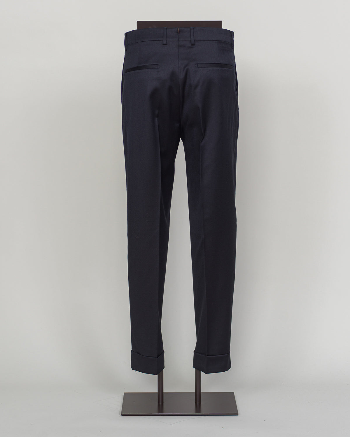 Italian tailoring meets contemporary comfort in these Berwich Chiaia trousers. Crafted from long-staple wool with subtle stretch, they drape with precision while moving with you. Navy provides versatile elegance across seasons. A refined foundation for tailored wardrobes.&nbsp;