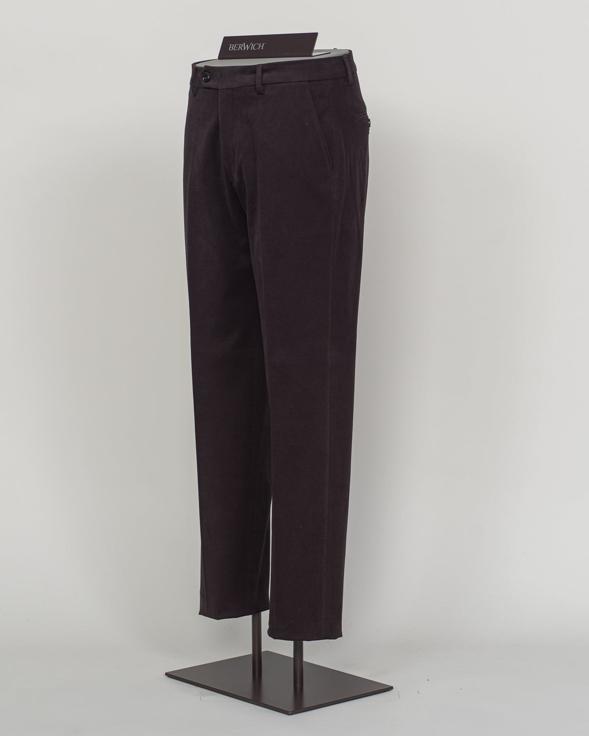 Crafted from supremely soft brushed cotton, these Berwich chinos deliver understated elegance and everyday comfort. The rich dark brown tone pairs effortlessly with neutral knitwear and structured blazers, making them a versatile foundation for refined dressing. Finished with careful tailoring and a relaxed fit that moves with you, these are the trousers you'll reach for again and again.
