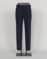 Crafted from premium brushed cotton, these Berwich chinos deliver understated sophistication with a refined texture that softens with wear. The navy colorway pairs effortlessly with neutral tones and seasonal palettes alike. A structured fit with classic proportions ensures versatility across casual and semi-formal occasions. Finished with attention to detail that defines Italian menswear craftsmanship.