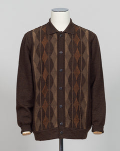 Italian craftsmanship meets timeless design in this G.R.P. Firenze argyle cardigan. The intricate argyle pattern in warm brown tones adds sophisticated visual interest to an elevated everyday piece. Fine knit construction delivers comfort and durability through repeated wear and layering.

Perfect for layering over dress shirts or wearing standalone, this cardigan transitions seamlessly from office to weekend. The classic pattern and neutral colorway pair effortlessly with tailored trousers, jeans, or knitw