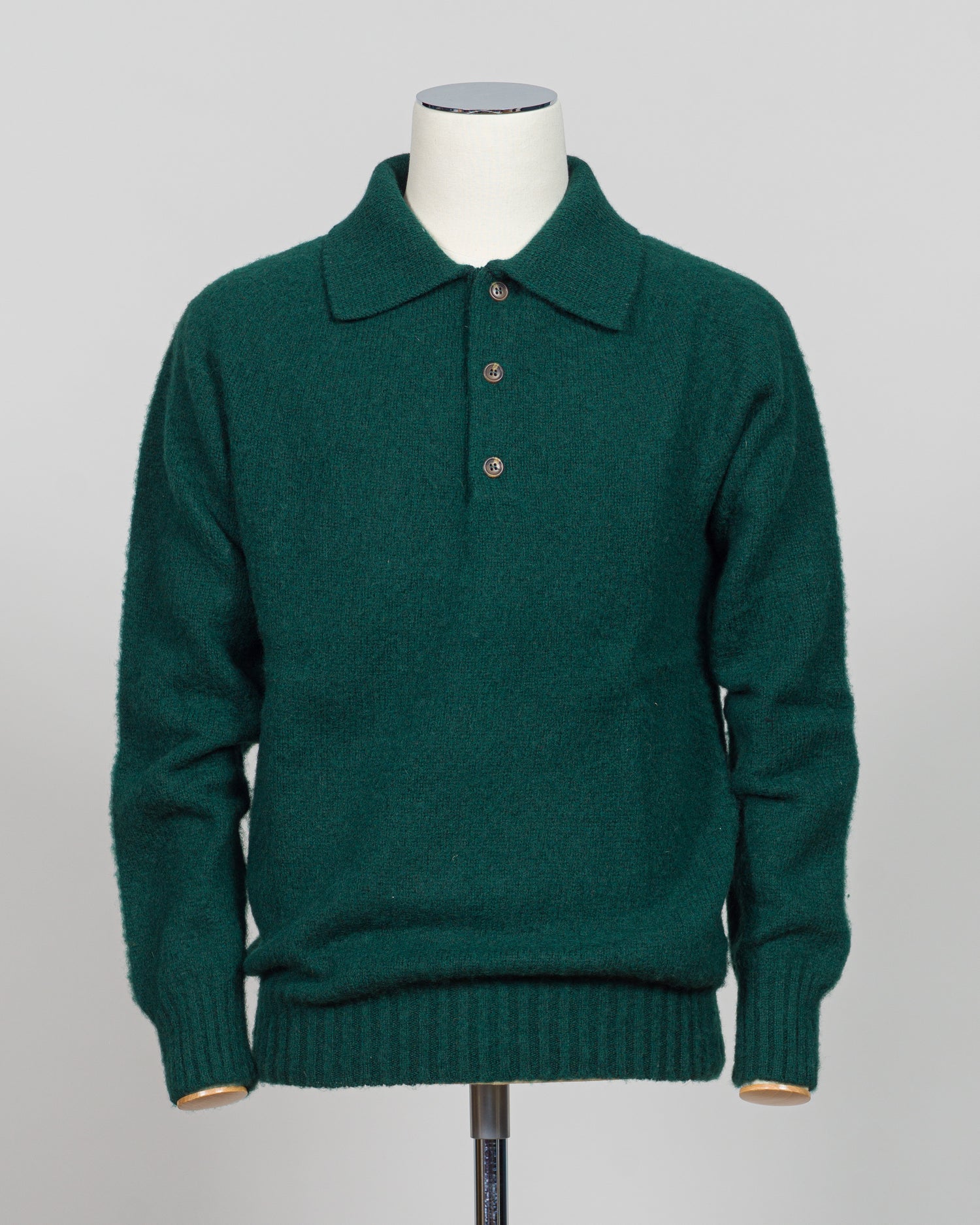 Crafted from luxurious shaggy wool, this Harley of Scotland polo combines traditional Scottish heritage with refined versatility. The textured knit delivers exceptional softness and warmth. Perfect for layering or wearing standalone, it transitions seamlessly from casual weekends to smart-casual occasions. The structured polo collar and quality construction ensure lasting appeal season after season.