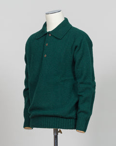 Crafted from luxurious shaggy wool, this Harley of Scotland polo combines traditional Scottish heritage with refined versatility. The textured knit delivers exceptional softness and warmth. Perfect for layering or wearing standalone, it transitions seamlessly from casual weekends to smart-casual occasions. The structured polo collar and quality construction ensure lasting appeal season after season.