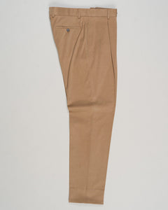 Refined cotton tailoring in a warm neutral tone. These brushed cotton trousers from Caruso deliver understated elegance through premium fabrication and precise construction. The biscotto shade complements both classic knitwear and formal shirting, making them a versatile foundation for refined wardrobes. Ideal for those seeking quality basics with measurable comfort and longevity. Caruso Brushed Cotton Trousers / Biscotto