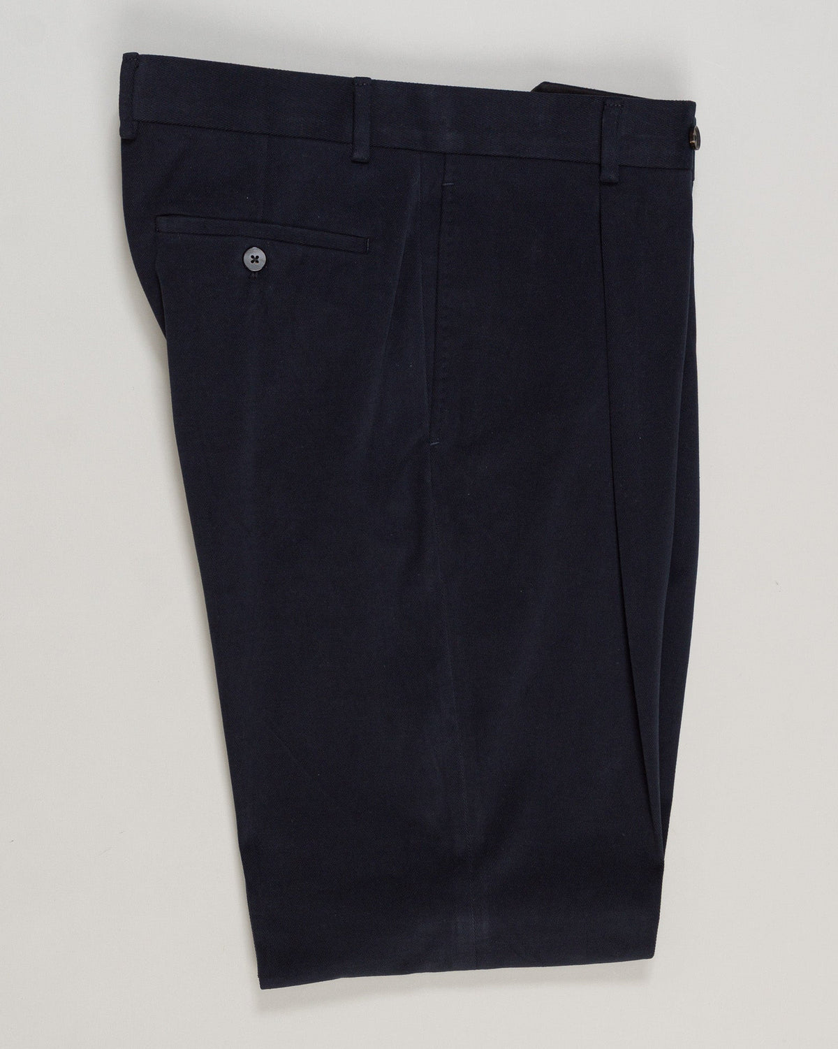 These brushed cotton trousers from Caruso deliver understated elegance through premium fabrication and precise construction. The navy shade complements both classic knitwear and formal shirting, making them a versatile foundation for refined wardrobes. Ideal for those seeking quality basics with measurable comfort and longevity. Caruso Brushed Cotton Trousers / Navy