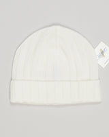 Refined cashmere beanie in crisp white. Lightweight construction ideal for transitional weather, offering subtle warmth without bulk. Premium yarn ensures softness against skin and lasting durability through repeated wear. Minimalist silhouette complements any wardrobe with understated elegance. Calimar Light Cashmere Beanie / White