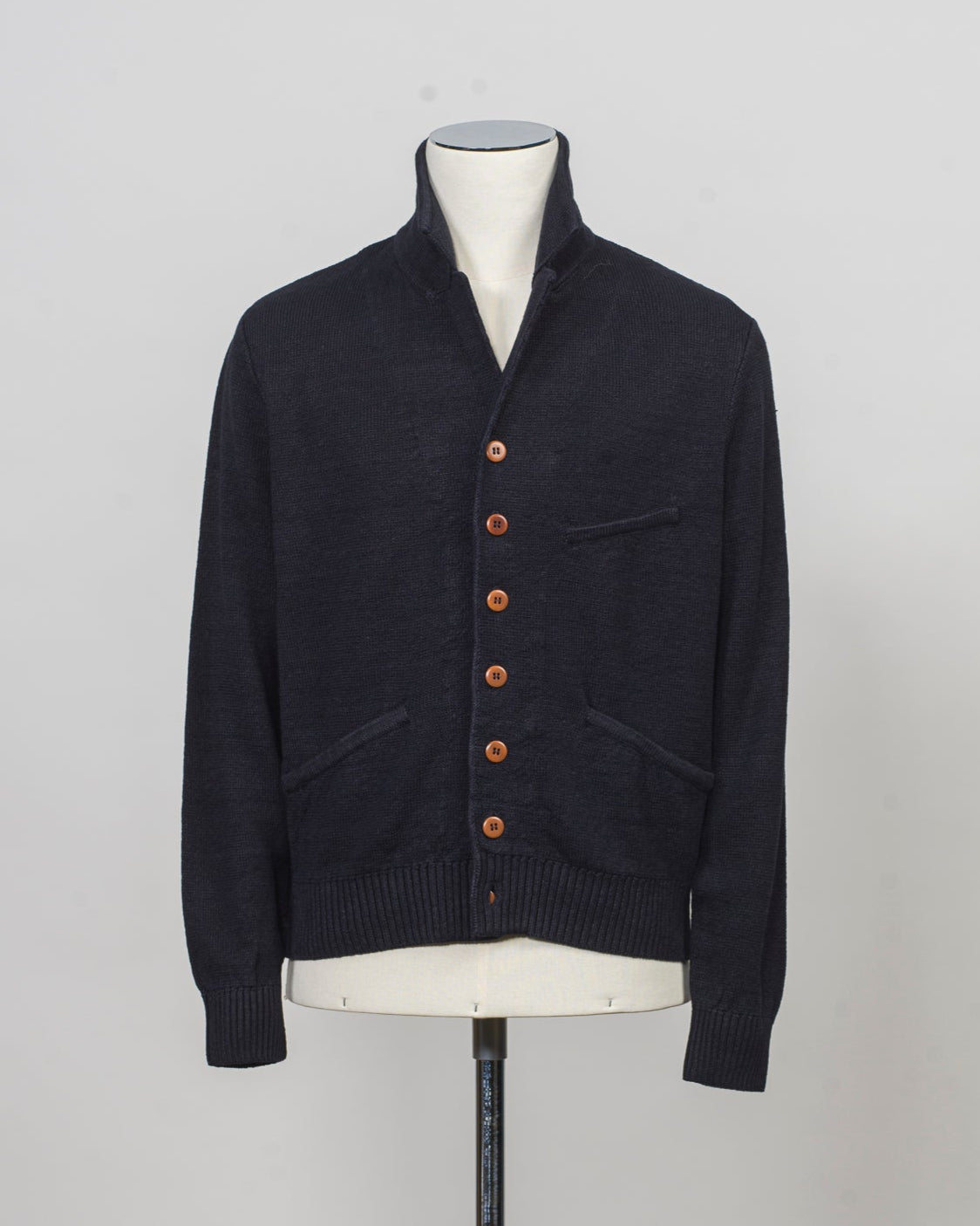 

Composition: 100% Linen

Article: MAX 3 Linen Short Jacket A
Color: Navy