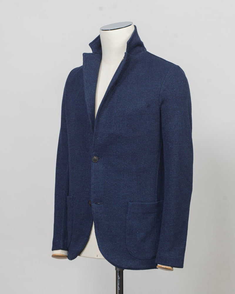 


Composition: 68% Linen 32% Cotton
Color: 598 / Navy
Article: 57156 / 18652
Made in Italy
