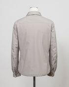 Outer fabric: 100% Polyester
Lining: 100% Polyamide
Filling: 90% Down 10% Feathers
Color: Light Grey / 23
Article: S08MUCX882 161
Snap buttons