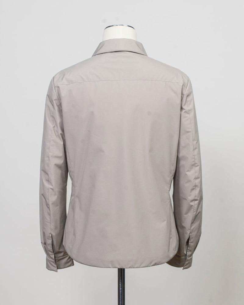 Outer fabric: 100% Polyester
Lining: 100% Polyamide
Filling: 90% Down 10% Feathers
Color: Light Grey / 23
Article: S08MUCX882 161
Snap buttons