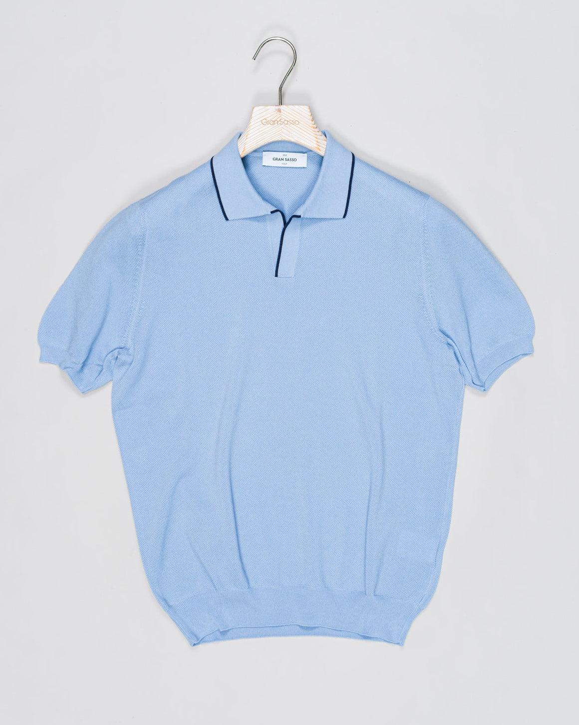 Composition: 100% Cotton
Color: 502 / Light Blue
Article: 57157 / 20642
Model: Tennis M/M
Made in Italy Gran Sasso Contrast Stripe Polo / Light Blue