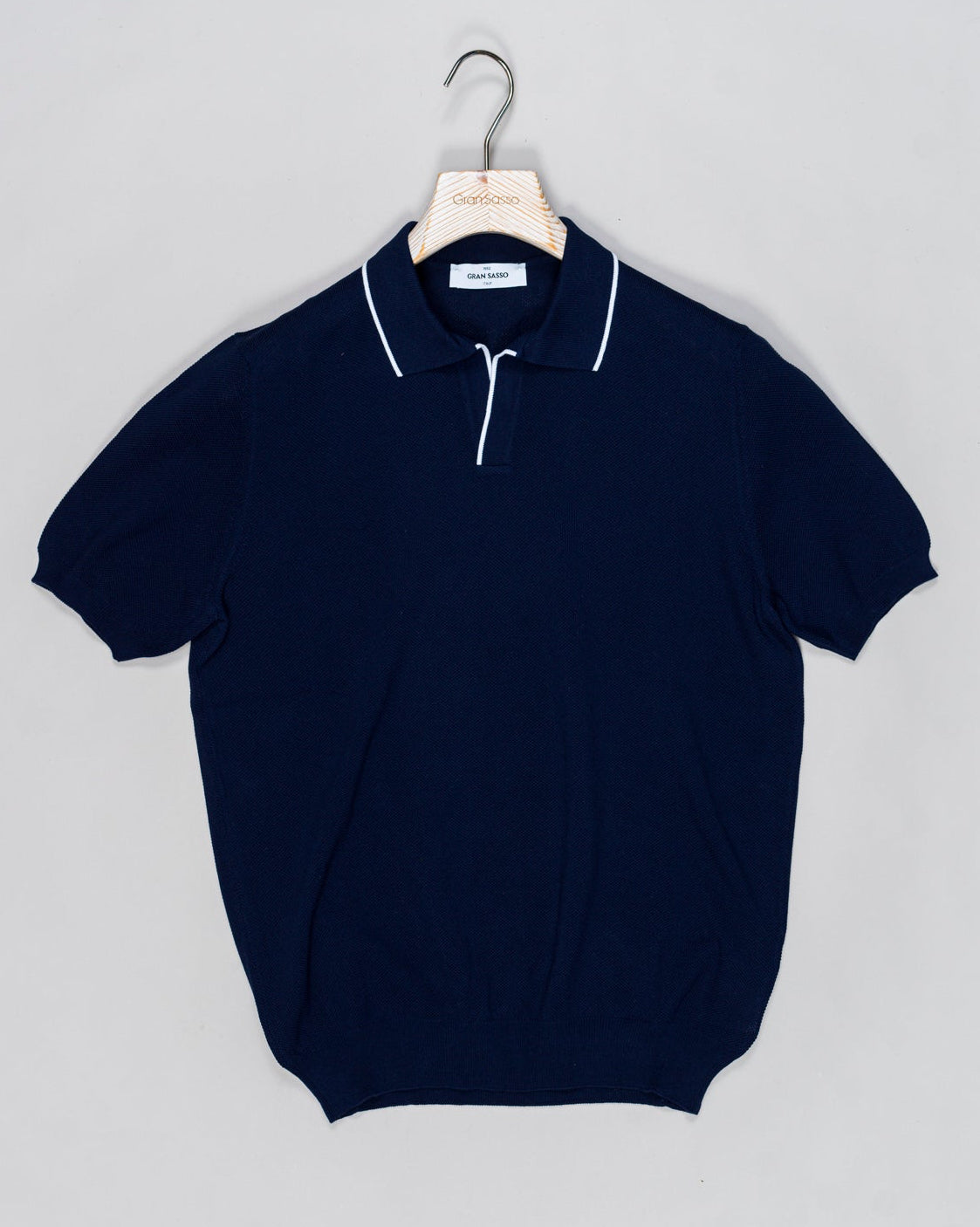 Composition: 100% Cotton
Color: 578 / Blue
Article: 57157 / 20642
Model: Tennis M/M
Made in Italy Gran Sasso Contrast Stripe Polo / Blue