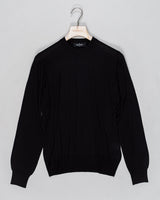 Composition: 40% Virgin Wool 30% Cashmere 30% Silk
Color: 099 / Black
Article: 43145 / 16401
Model: Paricollo M/L
Made in Italy Gran Sasso Wool Cashmere &amp; Silk Knit / Black