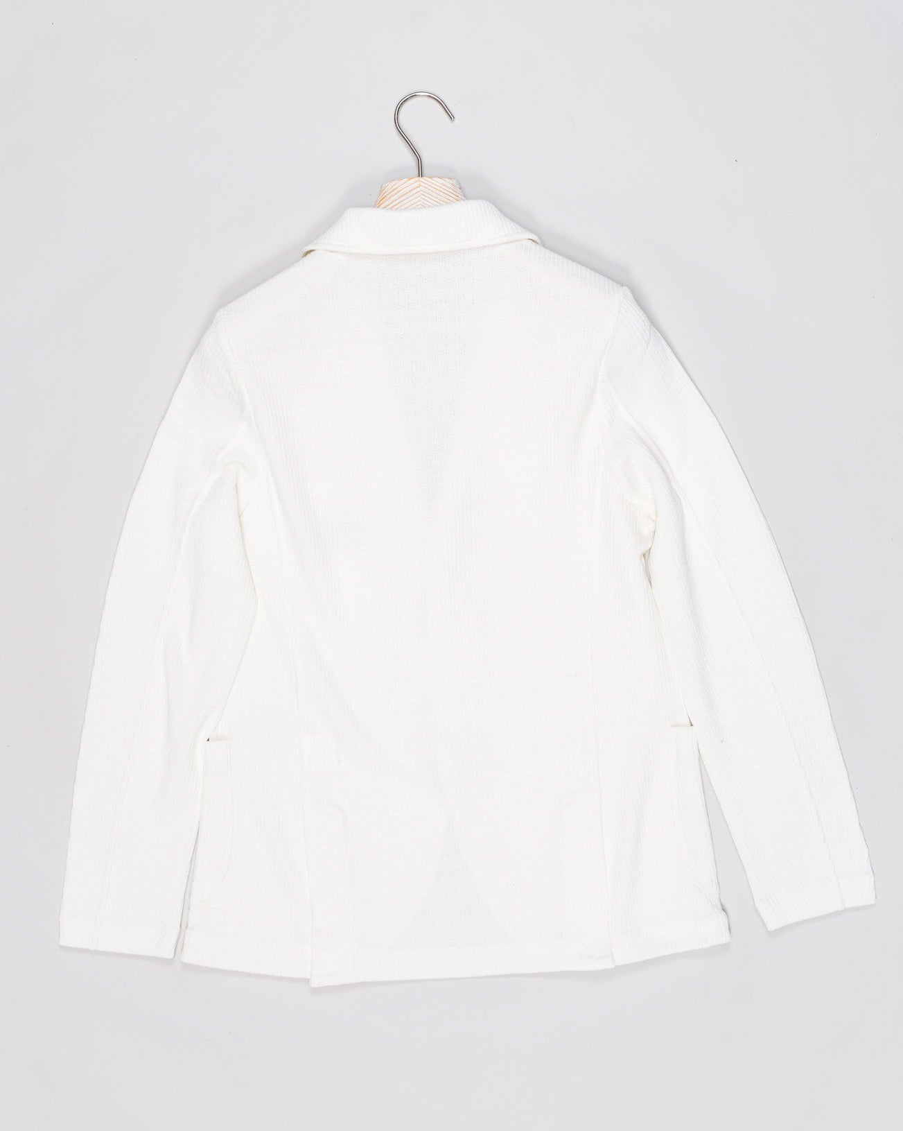 Composition: 68% Linen 32% Cotton
Color: 001 / White
Article: 57156 / 18652
Model: Giacca M/L
Made in Italy Gran Sasso Knitted Blazer / White