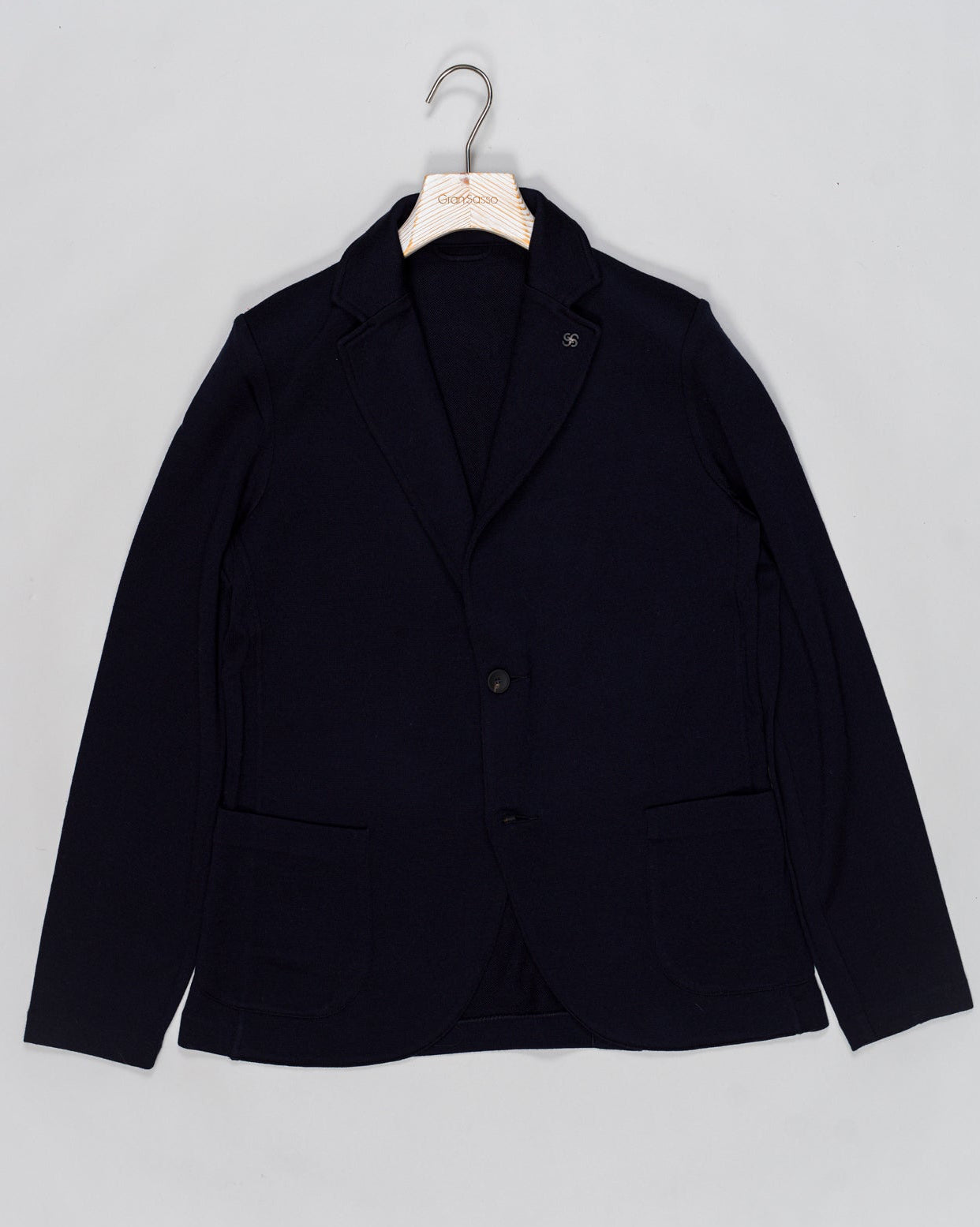 Composition: 68% Linen 32% Cotton
Color: 099 / Black
Article: 57156 / 18652
Model: Giacca M/L
Made in Italy Gran Sasso Knitted Blazer / Black