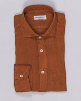 Cutaway collar
Curved hem
Front placket
100% linen
Art. TC 162
Mod. 65/TC
Color: A11 Burned Orange Ghirardelli Linen Shirt / Burned Orange