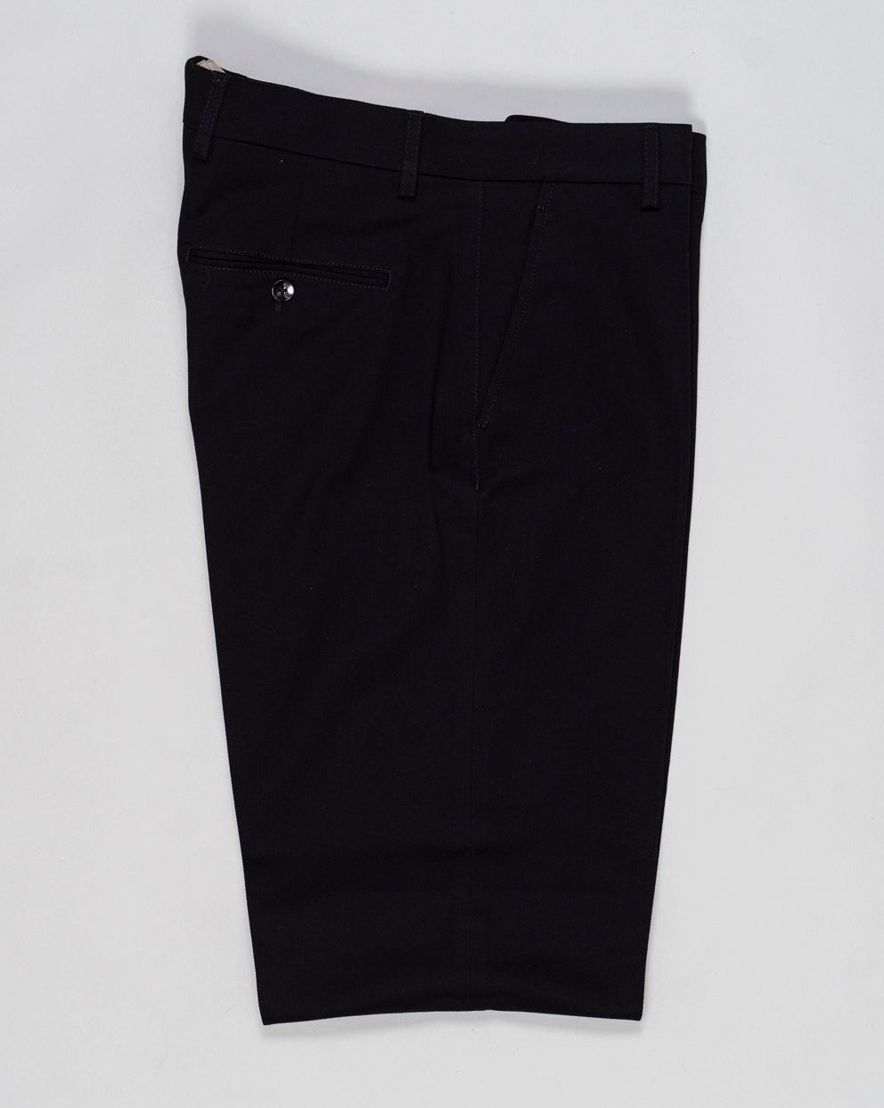 Composition: 97% Cotton 3% Elastan
Model: Sauma22
Article: PU19SAUMA22CHINO03
Color: Black
Made in Martina Franca, Puglia, Italy Berwich Cotton Chinos / Black