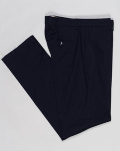 Composition: 97% Cotton 3% Elastan
Model: Sauma22
Article: PU19SAUMA22CHINO03
Color: Navy
Made in Martina Franca, Puglia, Italy Berwich Cotton Chinos / Navy