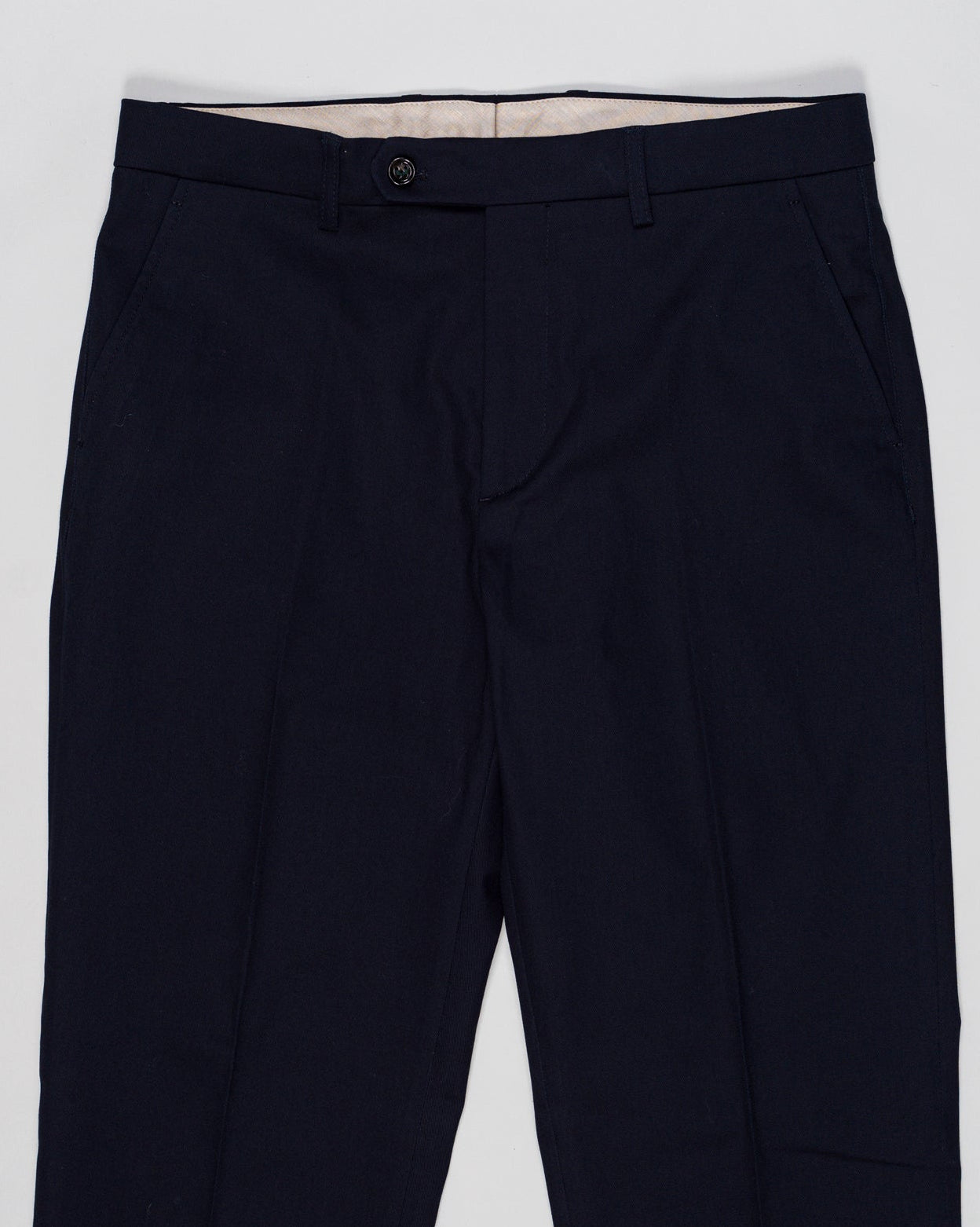Composition: 97% Cotton 3% Elastan
Model: Sauma22
Article: PU19SAUMA22CHINO03
Color: Navy
Made in Martina Franca, Puglia, Italy Berwich Cotton Chinos / Navy