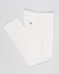 Composition: 98% Cotton 2% Elastan
Model: Sauma22-GD
Article: PU19SAUMA22-GDTS0001X
Color: Latte
Made in Martina Franca, Puglia, Italy Berwich Garment Dyed Cotton Chinos / Latte