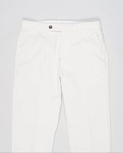 Flat front
Garment Dyed
Front pockets: slanted
Back pocket left: welt, right: welt with button
Hemming: plain (chinos)
Article: ts0001x
Color: Ecru 275
Model: vulcano23-GD
Composition: 98% Cotton 2%Elastan
Made in Martina Franca, Italy Berwich Garment Dyed Cotton Chinos / Ecru