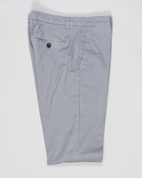 Flat front
Garment Dyed
Front pockets: slanted
Back pocket left: welt, right: welt with button
Hemming: plain (chinos)
Article: ts0001x
Color: Verde972, Green
Model: vulcano23-GD
Composition: 98% Cotton 2%Elastan
Made in Martina Franca, Italy Berwich Garment Dyed Cotton Chinos / Conza