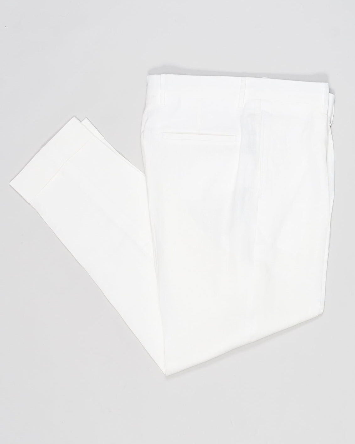 Composition: 100% Linen
Model: Chiaia Long&nbsp;
Article: lm104 &nbsp;
Color: white
PU19CHIAIALONGLM104 62034990
Made in Martina France, Puglia, Italy Berwich Chiaia Long Linen 1 Pleat Trousers / White