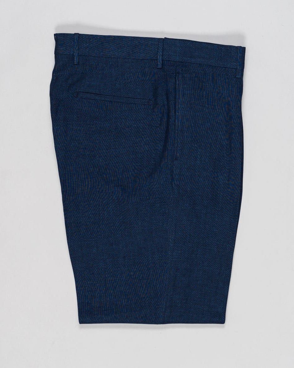Composition: 100% Linen
Model: Chiaia Long&nbsp;
Article: lm104 &nbsp;
Color: Navy
PU19CHIAIALONGLM104 62034990
Made in Martina France, Puglia, Italy Berwich Chiaia Long Linen 1 Pleat Trousers / Navy