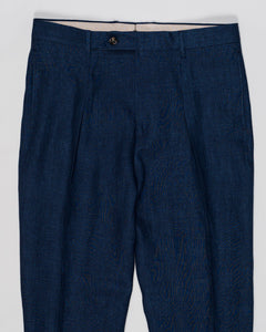 Composition: 100% Linen
Model: Chiaia Long&nbsp;
Article: lm104 &nbsp;
Color: Navy
PU19CHIAIALONGLM104 62034990
Made in Martina France, Puglia, Italy Berwich Chiaia Long Linen 1 Pleat Trousers / Navy
