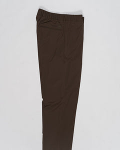 Elastic with drawstring waist
Zip and button fastening
Slanted pockets
Welted pockets on the back
Article: PT000077U 12691Z
Color: 7400 / Green Herno Nylon Stretch Trousers / Green