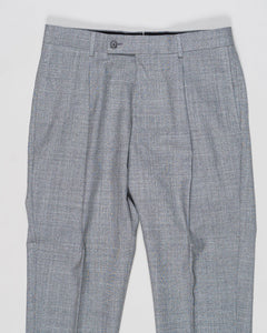 Belt loops
Single pleat
Slanted side pockets
Welted back pockets with buttons
Composition: 100% Wool
Article: PE0595
Model: C518AZ
Color: 0250 / Light Grey
Made in Italy
Caruso Wool Trousers / Light Grey