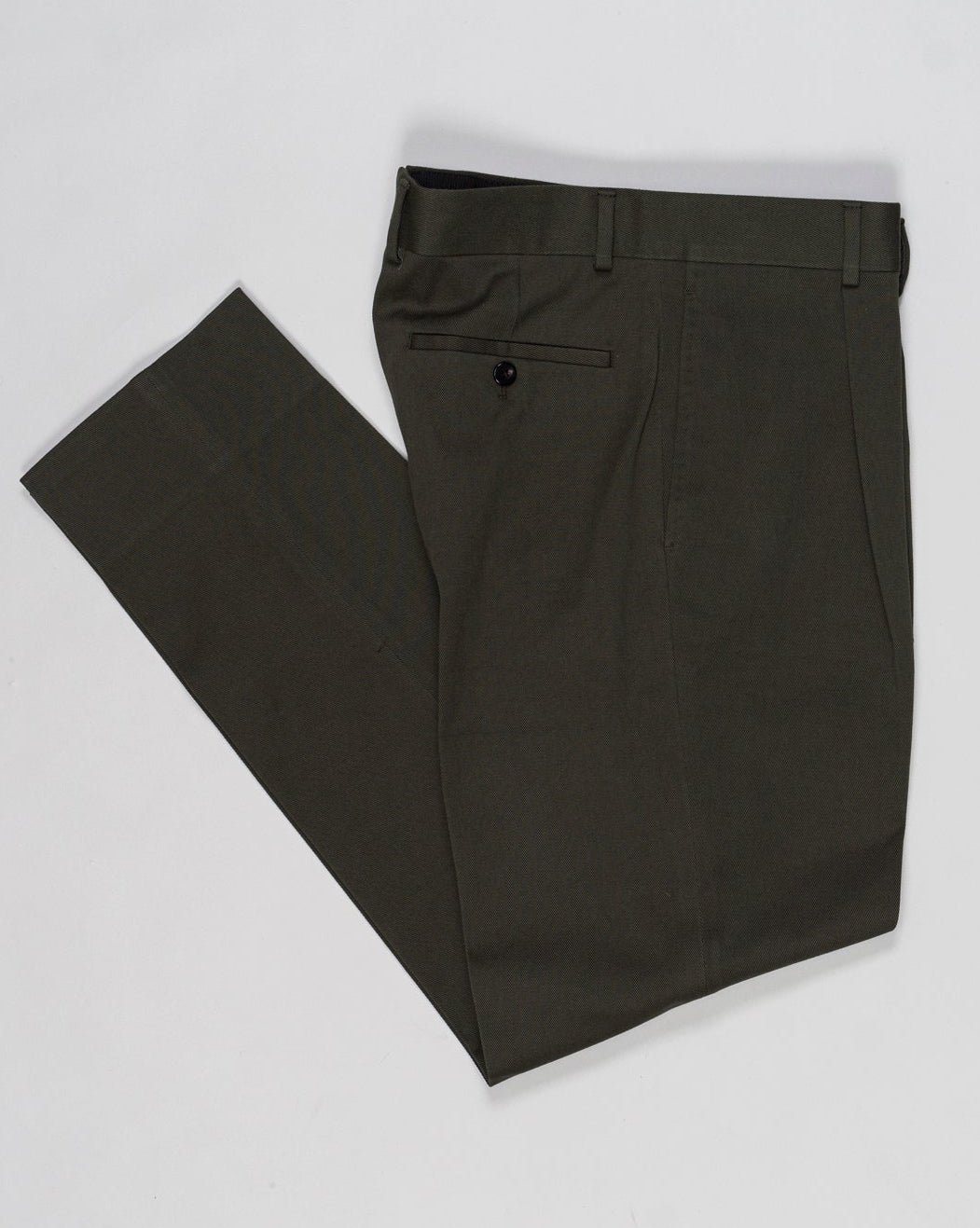 Belt loops
Single pleat
Slanted side pockets
Welted back pockets with buttons
Composition: 98% Cotton 2% Elastan
Article: 509563
Model: C518AZH
Color: 0720 / Green
Made in Italy Caruso Cotton Twill Trousers / Green