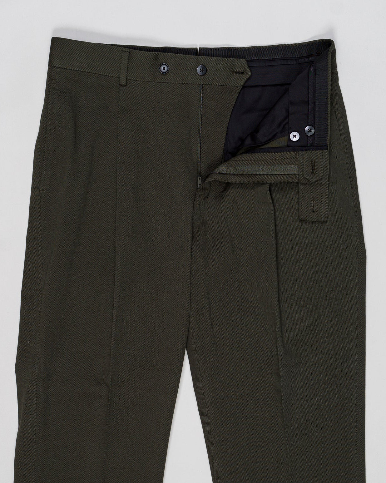 Belt loops
Single pleat
Slanted side pockets
Welted back pockets with buttons
Composition: 98% Cotton 2% Elastan
Article: 509563
Model: C518AZH
Color: 0720 / Green
Made in Italy Caruso Cotton Twill Trousers / Green