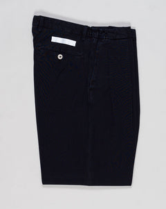 Article: 300519
Model: Portobellod
Color: Navy / 511
Composition: 100% Cotton
Lining: 100% Cotton
Belt loops
Slanted side pockets
Made in Naples, Italy Briglia Portobello Cotton Trousers / Navy