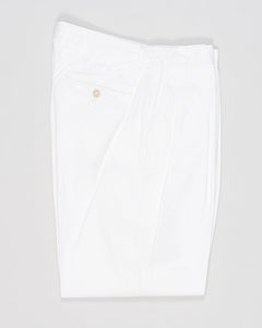 Article: 300519
Model: Portobellod
Color: White / 5120
Composition: 100% Cotton
Lining: 100% Cotton
Belt loops
Slanted side pockets
Made in Naples, Italy Briglia Portobello Cotton Trousers / White