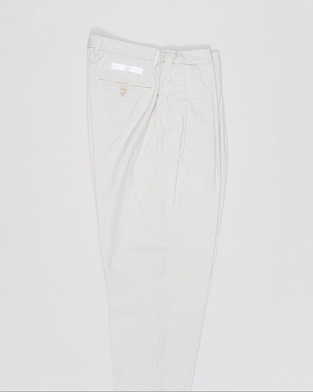 Article: 300519
Model: Portobellod
Color: Light Grey / 503
Composition: 100% Cotton
Lining: 100% Cotton
Belt loops
Slanted side pockets
Made in Naples, Italy Briglia Portobello Cotton Trousers / Light Grey