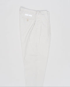 Article: 300519
Model: Portobellod
Color: Light Grey / 503
Composition: 100% Cotton
Lining: 100% Cotton
Belt loops
Slanted side pockets
Made in Naples, Italy Briglia Portobello Cotton Trousers / Light Grey