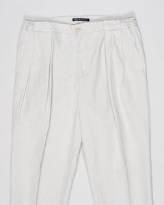 Article: 300519
Model: Portobellod
Color: Light Grey / 503
Composition: 100% Cotton
Lining: 100% Cotton
Belt loops
Slanted side pockets
Made in Naples, Italy Briglia Portobello Cotton Trousers / Light Grey