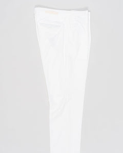 Article: 300051
Model: BG21
Color: Latte / 120
Composition: 64% Tencel 32% Cotton 4% Elastan
Lining: 100% Cotton
Single pleat
Belt loops
Slanted side pockets
Made in Naples, Italy Briglia Garment Dyed Chinos / Latte