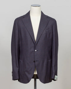 Single breasted
Notch lapel
Two buttons in front
Four sleeve buttons
Welted chest pocket
Patch side pockets
Modello: Sorrento
Hand finished&nbsp;
Half canvas
Half lined
Composition: 74% wool, 17% silk, 9% linen
Article: G201026
Col. Brown and blue
Made in Napoli, Italy Luigi Borrelli Checkered Jacket / Brown &amp; Blue
